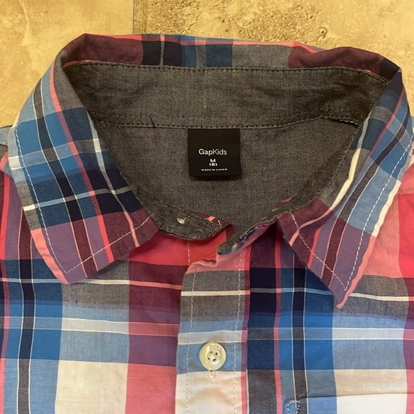 Gap boys short sleeve collared shirt size 8 - Picture 2 of 2